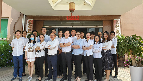 20年團隊合影-非若特鋼業(yè)